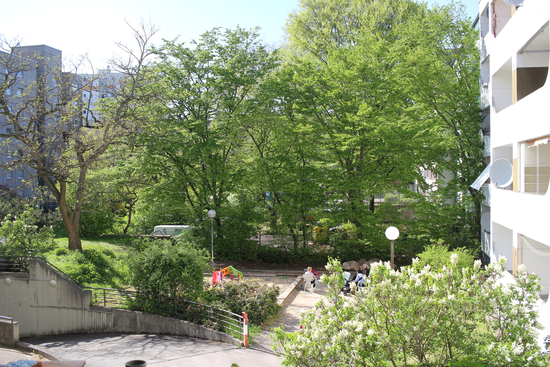 25 April